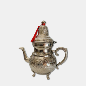 Théière Orientale en cuivre ciselé